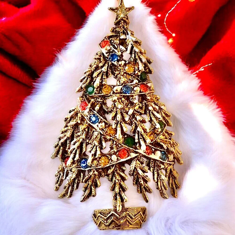 JJ Jonette Vtg Christmas Tree Brooch Pin Rhinestones Star Snowy Branches Signed